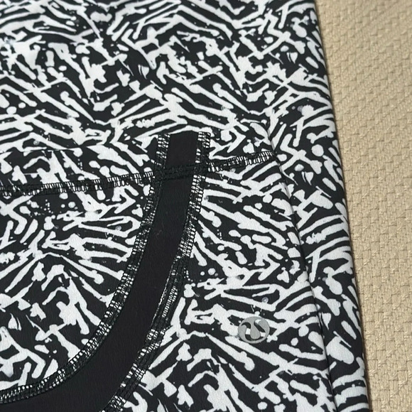 Lululemon Leggings - Picture 12 of 12